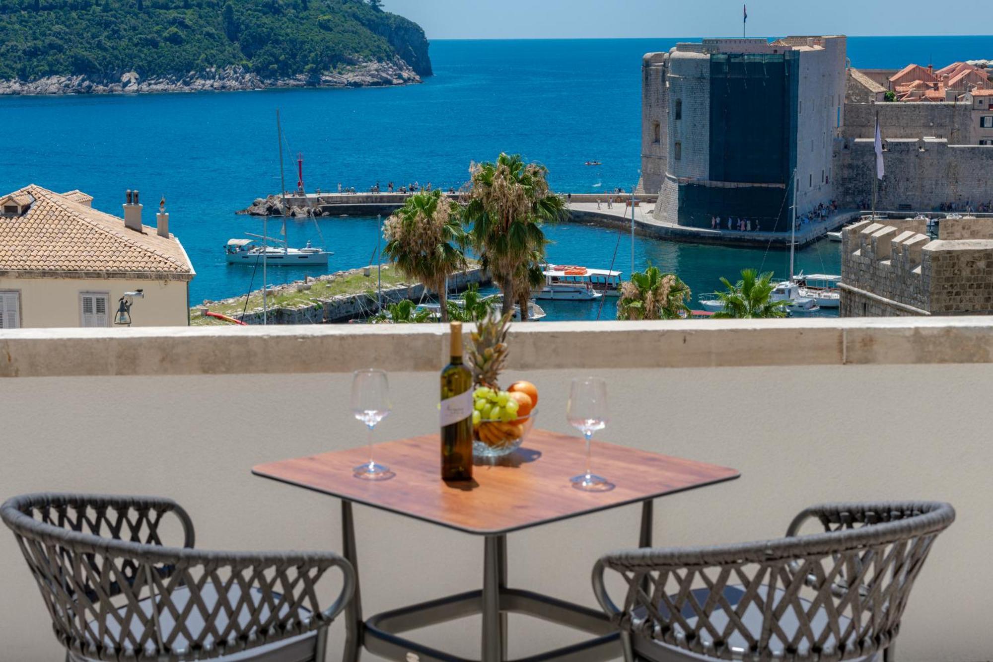 Exclusive Muri Apartment